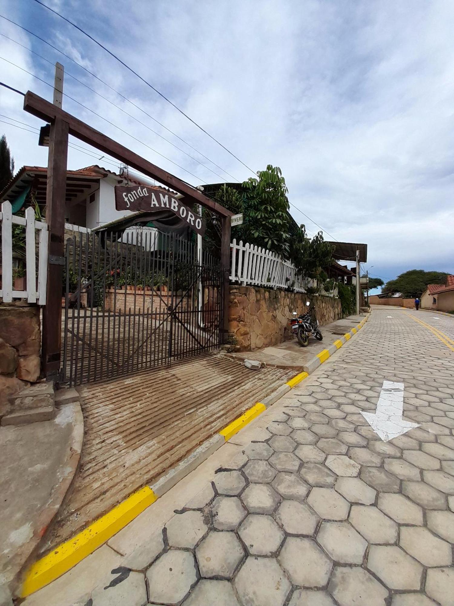 Fonda Amboro Hotel Samaipata Exterior photo